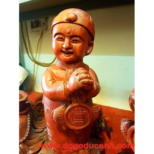 Tượng tiểu đồng chúc phúc gỗ hương đỏ cao 40cm